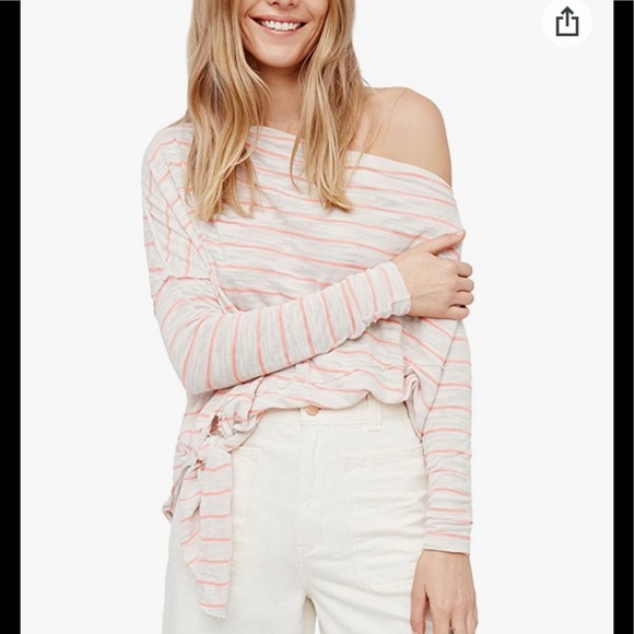 Free People Tops - Free People top Striped Asymmetric top 💕